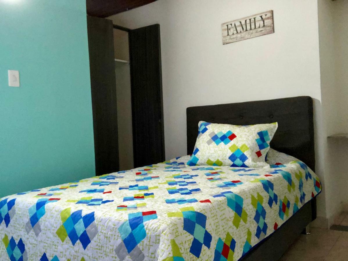 Aloha Hostel Bogota Buitenkant foto